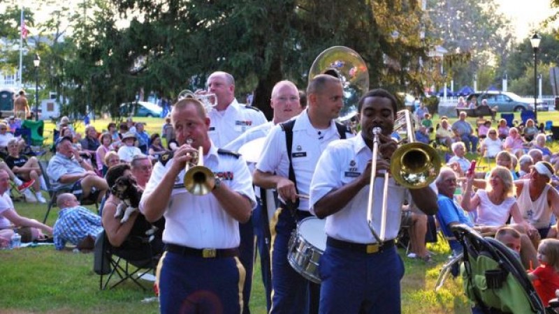 215th Army Band Performance